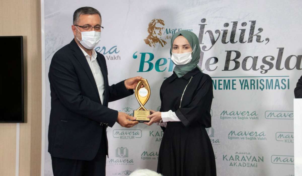 Aldemir, Mavera Vakfı Ödül Törenine Katıldı