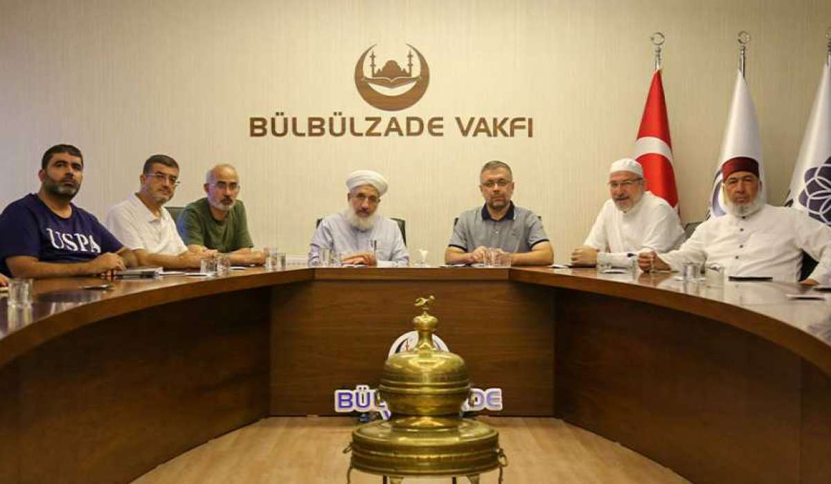 Irak Alimler Konseyi Başkanı Bülbülzade Vakfını ziyaret etti