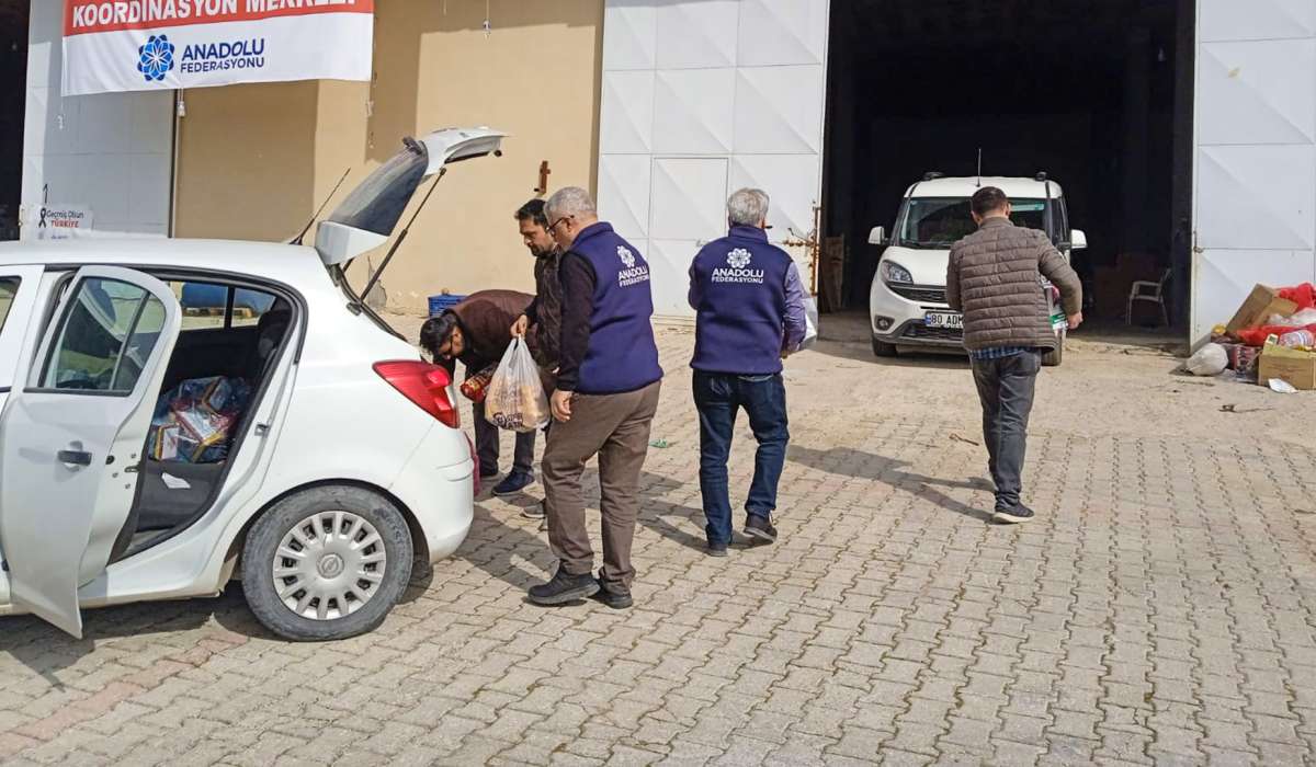 İLSAN-DER’de Toplanan Yardımlar Reyhanlı’daki Anadolu Federasyonu Koordinasyon Merkezimize Ulaştırıldı