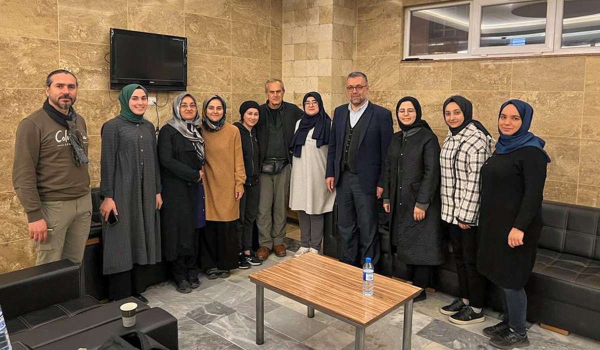 Psikiyatrist Dr. Mustafa Merter Bülbülzade Vakfı Afet Koordinasyon Merkezimizi Ziyaret Etti