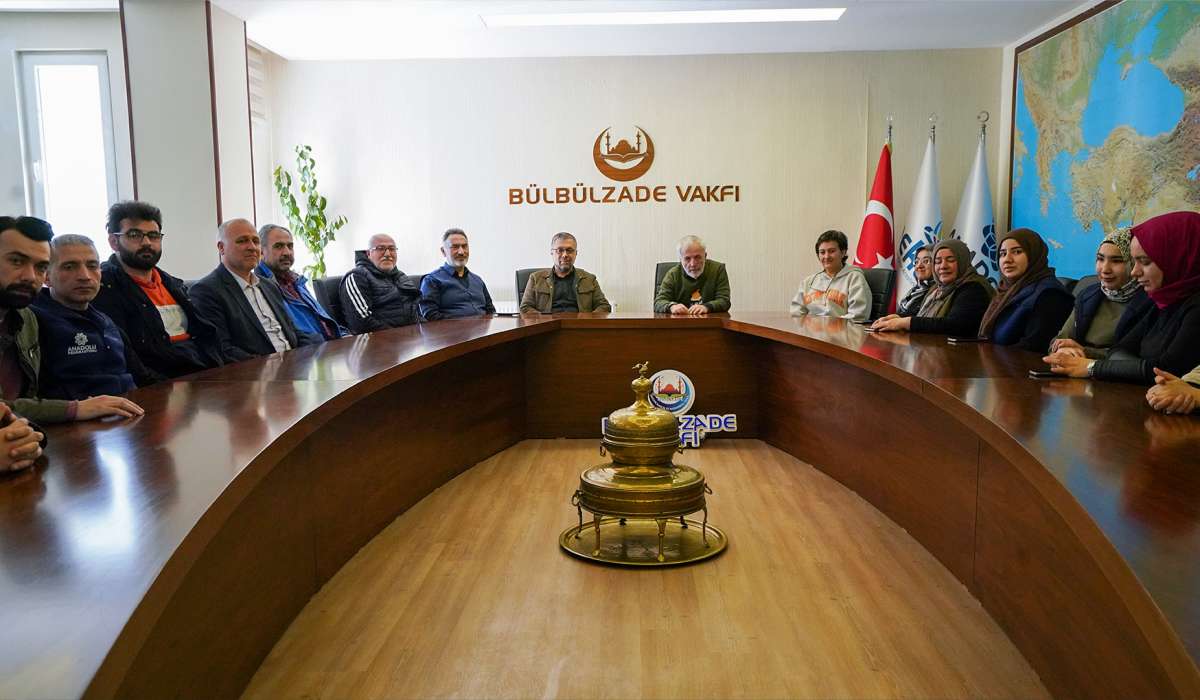 Ulvi Alacakaptan Anadolu Federasyonu Koordinasyon Merkezimizi ve Depremzedeleri Ziyaret Etti
