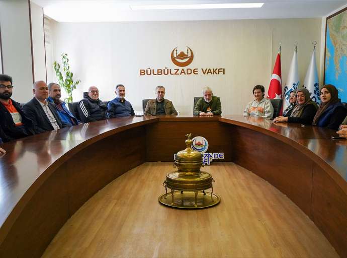 Ulvi Alacakaptan Anadolu Federasyonu Koordinasyon Merkezimizi ve Depremzedeleri Ziyaret Etti