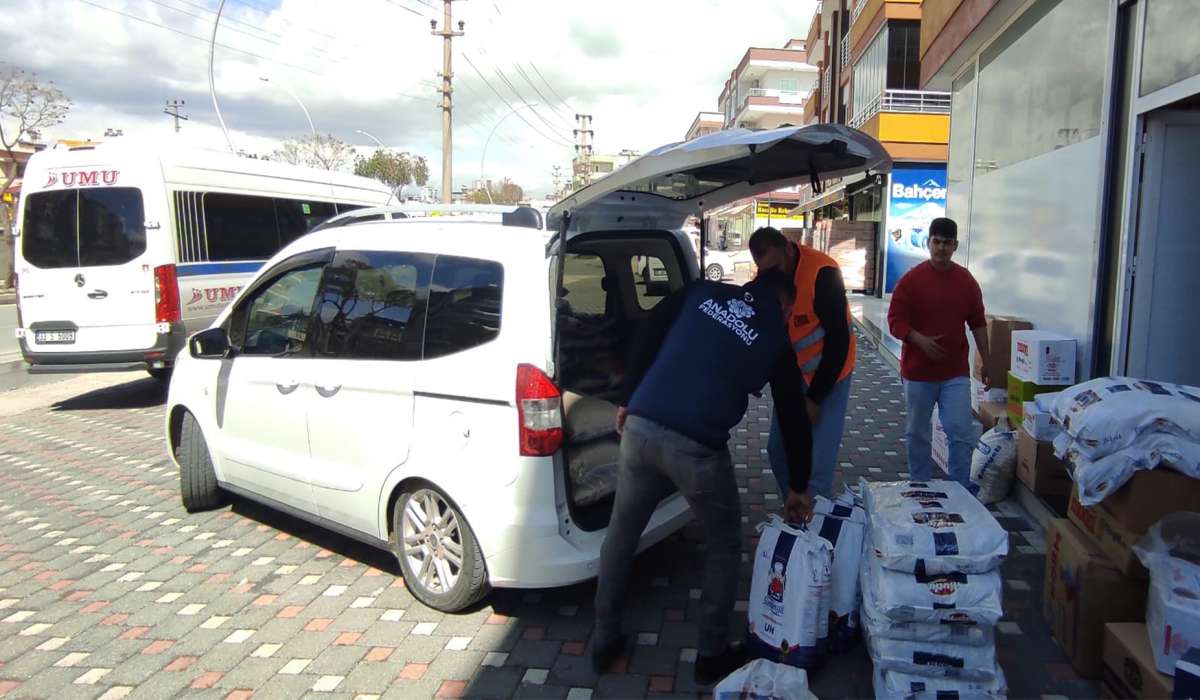Tarsus Açık Kapı Derneği Deprem Bölgesinde Yardım Faaliyetlerine Devam Ediyor