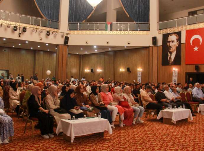 Ülfet Eğitim ve Yardımlaşma Derneği "Dünden Bugüne Filistin” Konulu Konferans Düzenledi