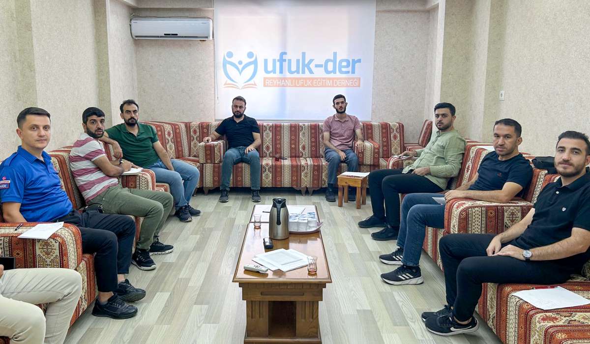 Ufuk Eğitim Derneği Eğitim Birimi Yeni Dönem İlk Toplantısını Gerçekleştirdi 