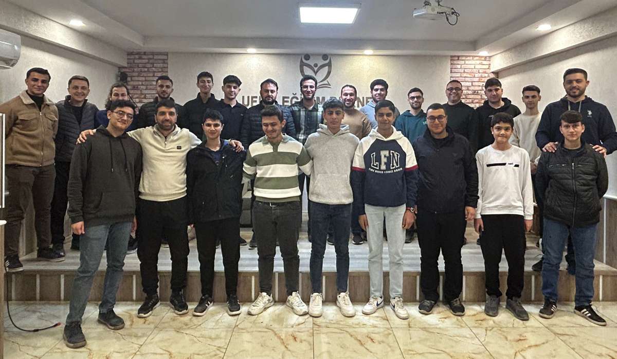 Üniversiteye Hazırlanan Öğrencilere Rehberlik Semineri