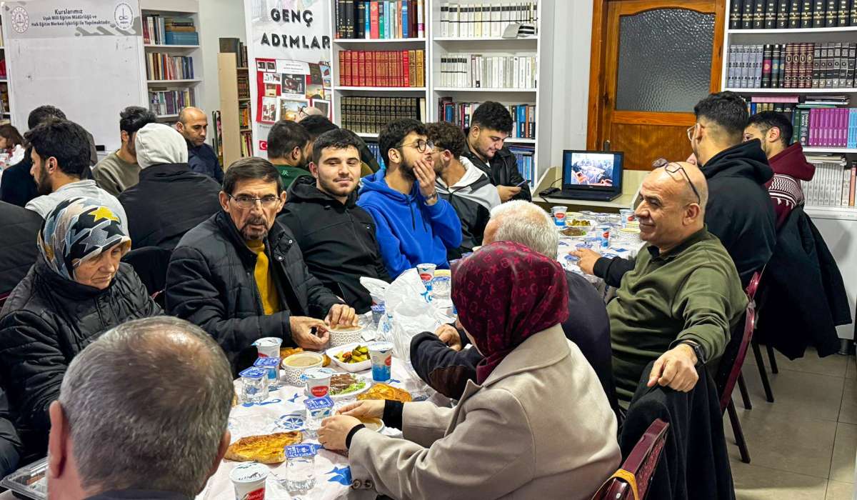 Uşak Değişim Derneği İftarında Gönül Coğrafyamız Birleşti