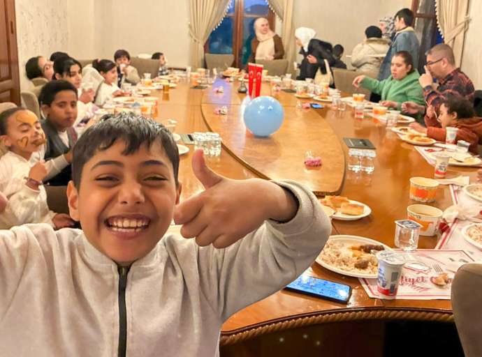 Gazzeli Aileler Oruçlarını Ankara Ofisi’nde Açtı