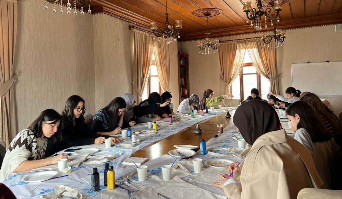Ankara’da Gençlerle Çanta Boyama Workshop'unda Buluştuk