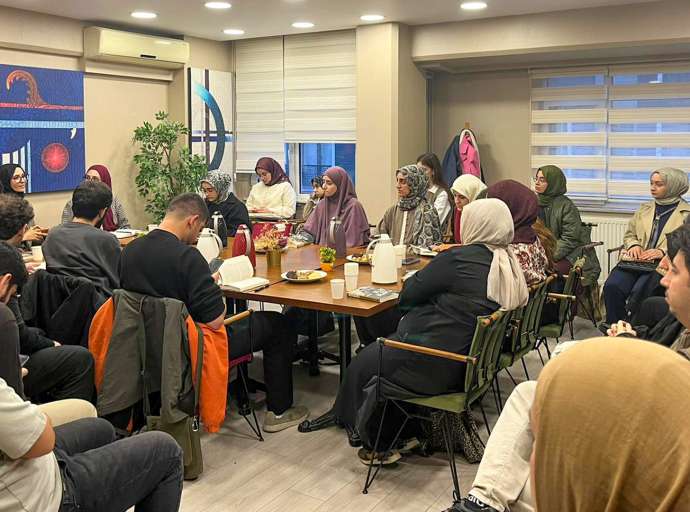 Genç Zihinler Alev Alatlı’nın Medeniyet Perspektifinde Buluştu